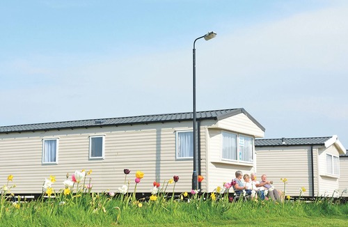 Stranraer House | Highlander 2 Holiday Caravan Gold