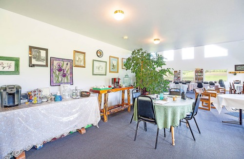 Oroville Cabin | Highlander Cabin at Eden Valley Ranch