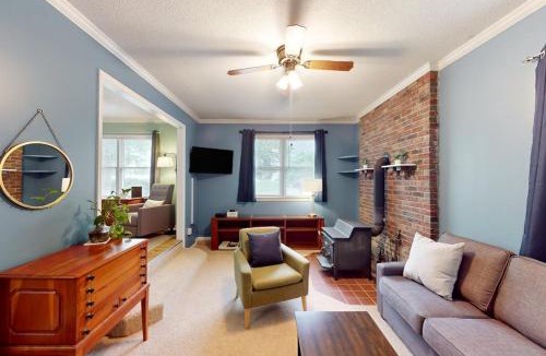 Mills River House | Highlander's Retreat
