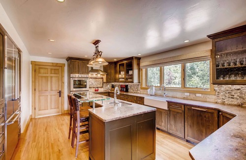 The Highlands House | Highlands Landing | Sweeping Views | VIP Shuttle