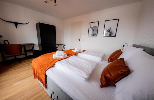 Muehldorf am Inn Apartment | Highlight am Stadtplatz Mühldorf - C4S COME4STAY - 2 Zimmer Wohnung I bis zu 5 Gäste