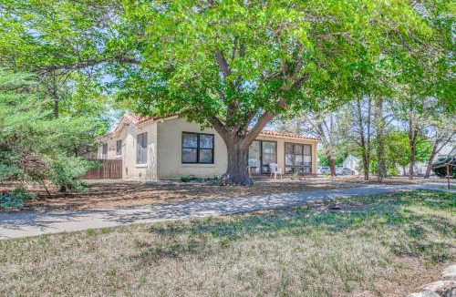 Roswell House | Highly Walkable Area! Charming Roswell Bungalow