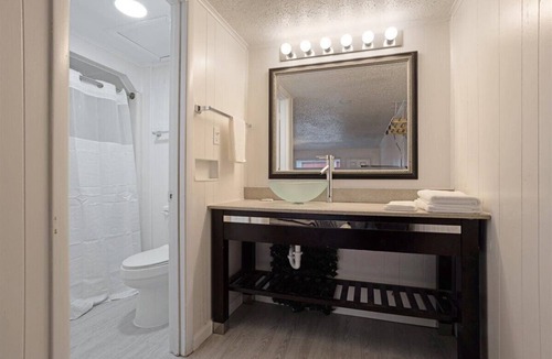 Pottsboro Hotel | HighPort INN