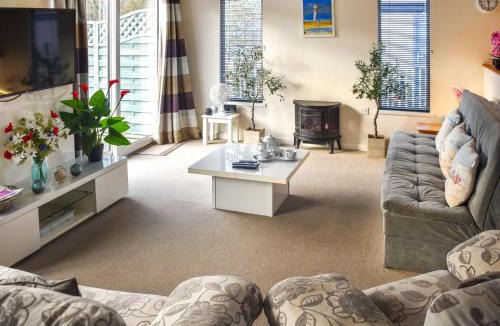 North Walsham Cabin | Highview