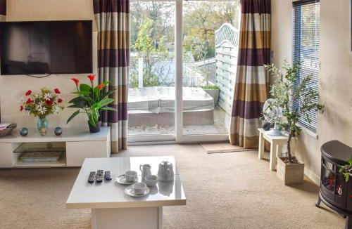 North Walsham Cabin | Highview