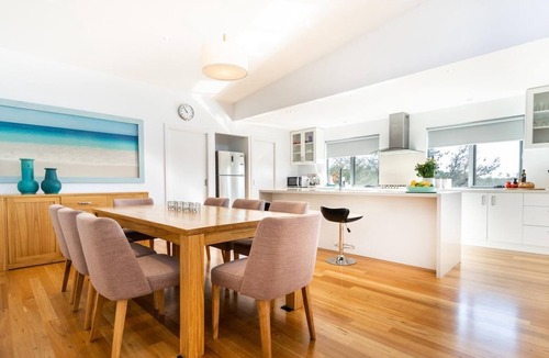 Tootgarook House | Highview - LOVE A ROOM WITH A VIEW