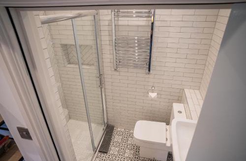 Mickleham House | Highway Cottage - Mickleham