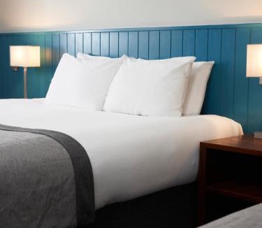 Dunstable Hotel | Highwayman By Greene King Inn