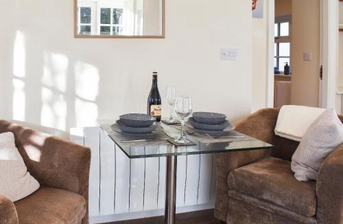 Waterhead House | Highwood Cottage