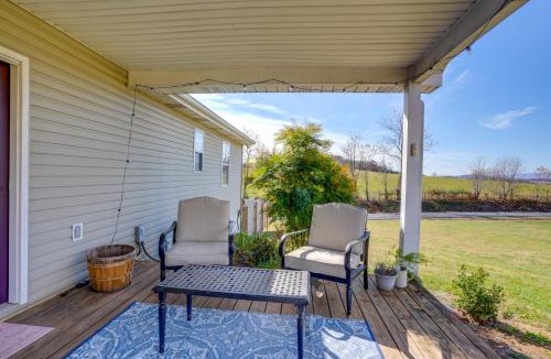 Timberville House | Hike and Explore Scenic Timberville Ranch Retreat!