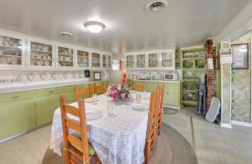 Waneta House | Hike and Fish Rustic, Timeless McKee Home with Yard