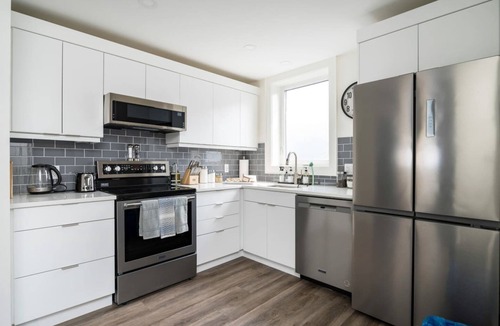 Meaford Apartment | `Hike` at Hills Meaford | 2BD Suite + Pets!