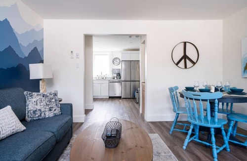 Meaford Apartment | `Hike` at Hills Meaford | 2BD Suite + Pets!