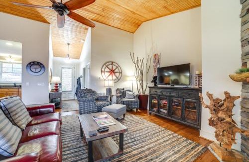 Bear Lake Reserve House | Hike & Boat: Cozy Bear Lake Cottage!
