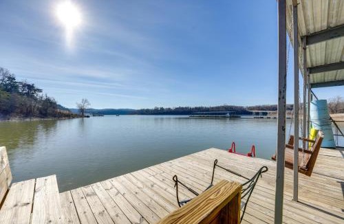 Cape Fair Apartment | Hike, Boat, Fish & More: Table Rock Lake Cottage