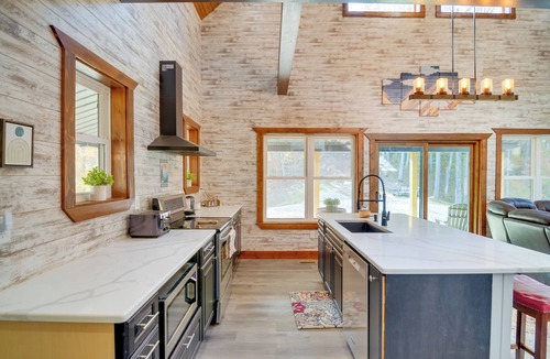 Heidelberg Cabin | Hike & Climb: Pet-Friendly Red River Gorge Cabin!