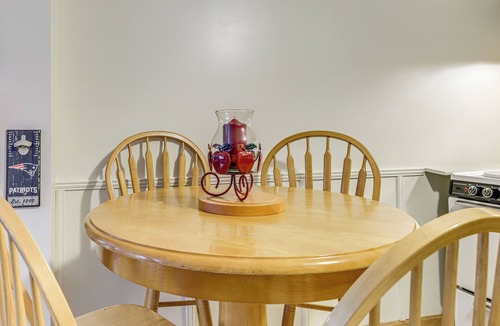 Thorndike Apartment | Hike & Explore Western Mass: Peaceful Studio