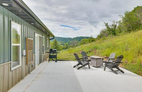 Viola House | Hike, Fish and Relax Kickapoo River Cabin!