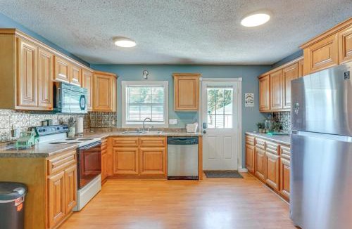 Winona House | Hike, Fish & Ride: Pet-Friendly Huntsville Home