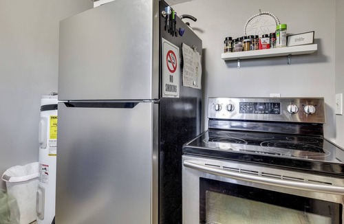 Wasco County Cabin | Hike, Fish & Ski! Waterfront Tygh Valley Cabin