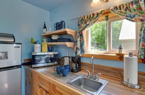 Hobart Apartment | Hike, Fish & Unwind! Catskills Studio w/Mtn Views