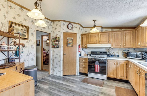 Cedaredge House | Hike, Fish & Unwind: Mtn-View Gem in Cedaredge!