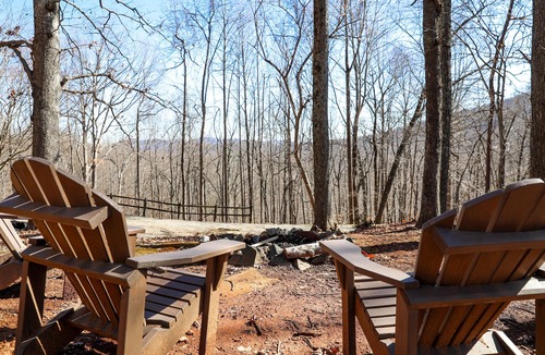 Lovingston Cabin | Hike-Nap-Sip-Repeat! 5-Star Shenandoah Cabin w/WOW Views Lovingston VA
