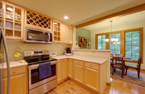 Mountain Air Condo | Hike On-Site at 'Mountainview Manor' in Beech Mtn!