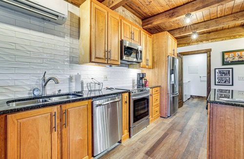 Soddy-Daisy Apartment | Hike & Relax Fireside: Peaceful Gem in Soddy-Daisy