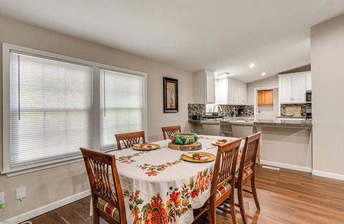 Magnolia House | Hike & Relax: Tranquil Wooded Escape in Hockley