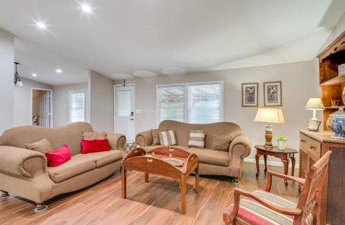 Magnolia House | Hike & Relax: Tranquil Wooded Escape in Hockley