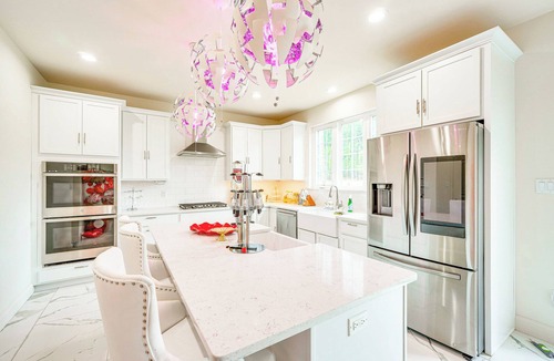 Jonas House | Hike, Sip & Ski: Spacious Poconos Home