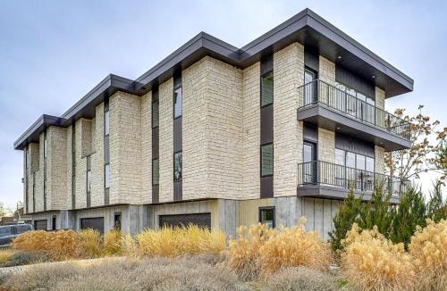 East Central House | Hike, Ski and Explore SLC Walkable Luxury Townhome