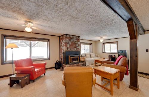 Franconia House | Hike & Ski: Cabin w/Fireplace in Franconia!