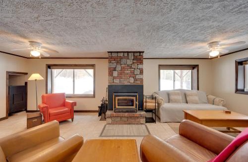 Franconia House | Hike & Ski: Cabin w/Fireplace in Franconia!
