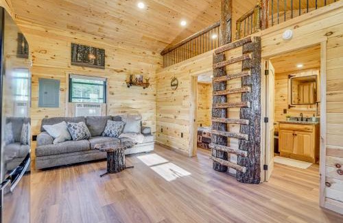 Hopewell House | Hike, Ski & Swim: Hopewell Cabin w/Rolling Views