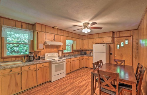 Marshall House | Hike the Appalachian Trail! Serene Marshall Cabin