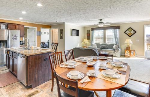 Midway House | Hiker’s Paradise : Deck & Mtn Views