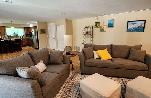 Lake Morton-Berrydale Apartment | Hiking, Biking, Golfing, Paddle Boarding, Kayaking and MORE!