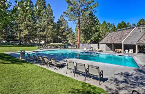 Century West Apartment | Hiking Trail and Hot Tub Access Bend Condo with Deck