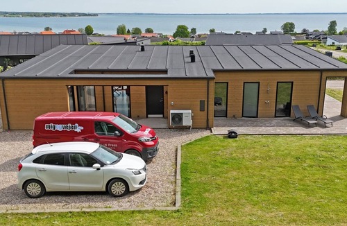 Sjølund House | "Hildegunda" - 600m from the sea by Interhome