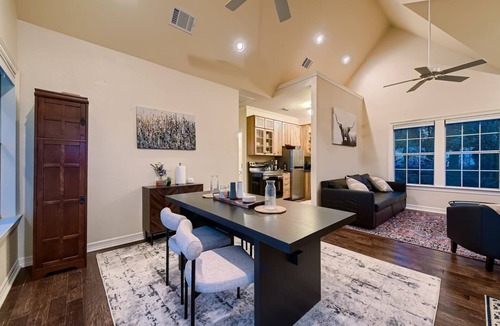 Peyton Brook At Rob Roy Cottage | Hill Country 2BR Wellness Retreat with Pool, Sauna, & Gym