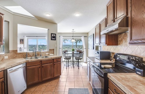 Council Creek South House | Hill Country & Biking Spyder Mountain Retreat, Lake Buchanan, Burnet, with pool