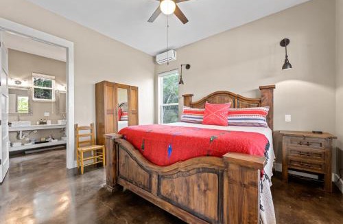 Dripping Springs House | Hill Country Casitas