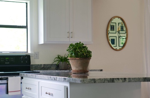 Llano House | Hill Country Hickory House-Walk to Llano River & Downtown-Free Gym Access