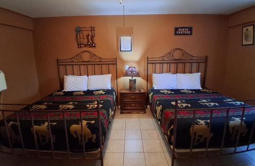 Buchanan Dam Hotel | Hill Country Lodge and Mini Storages