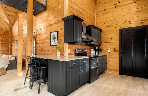 Blanco Cabin | Hill Country Luxury Cabin