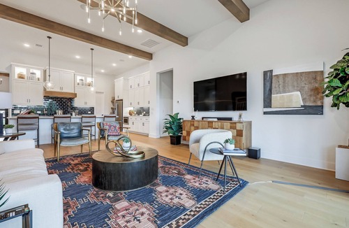 Lago Vista House | Hill Country Model Retreat! Pools-Pickleball/Courts-Fitness-UPGRADED GOLF CART!