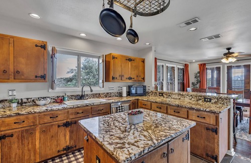 Austin House | Hill Country Retreat Hot Tub, Weddings, Sleeps 14!