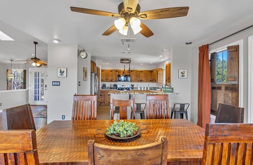 Austin House | Hill Country Retreat Hot Tub, Weddings, Sleeps 14!